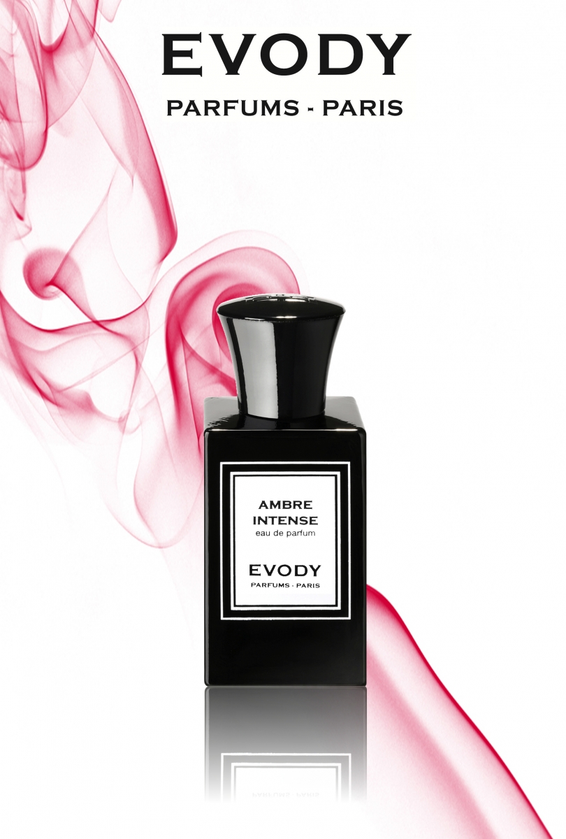 Publicité du parfum Ambre Intense