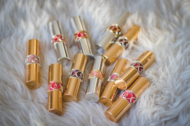 Parfum En Forme De Rouge à Lèvres