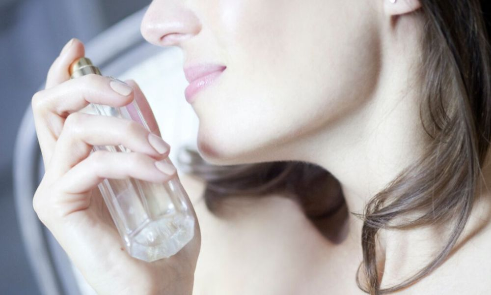 Comment reconnaître un vrai parfum ? Nos conseils pour détecter une contrefaçon