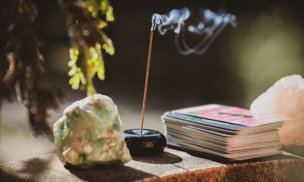 Meilleurs encens, nos 5 bâtonnets favoris pour une ambiance parfumée