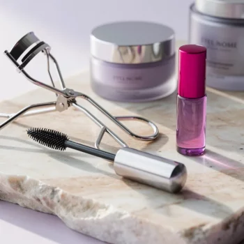 The 3 Heated Curler Mistakes That Stress Fragile Lashes After 50